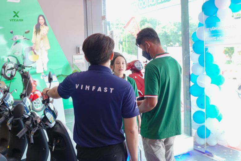 Khai trương cửa hàng xe máy điện VFXanh Bình Chánh 8 290