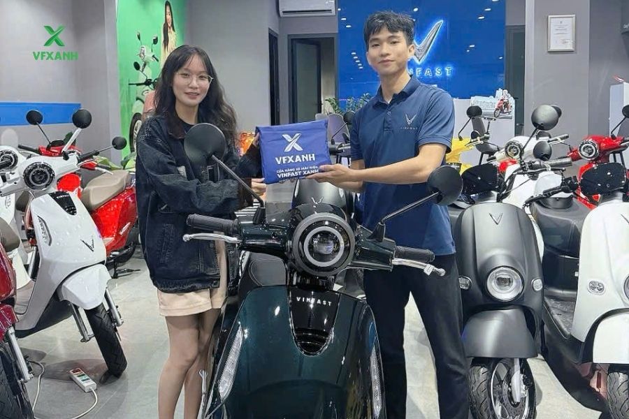 Miễn phí sạc xe máy điện VinFast lên đến một năm 3 347