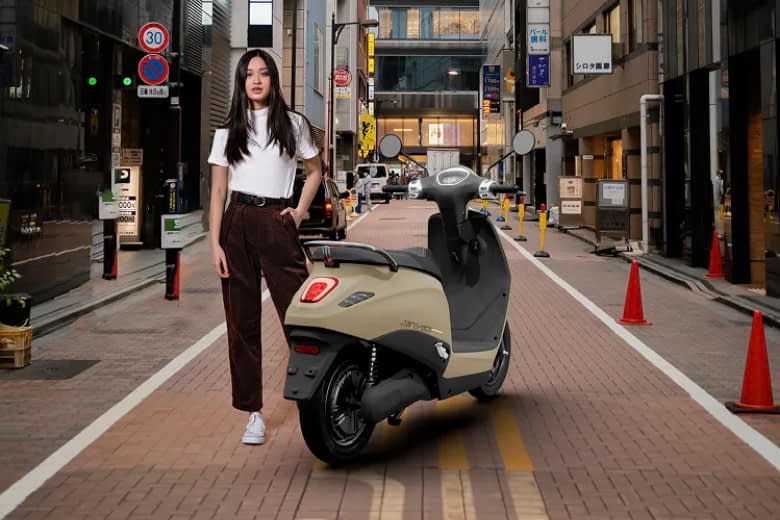 Thời gian và công suất sạc evo grand lite