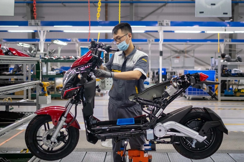 vfxanh xe may dien chong tieng on 1