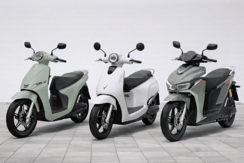 vinfast ra mat 4 xe may dien van hanh 4 500 tram doi pin 2