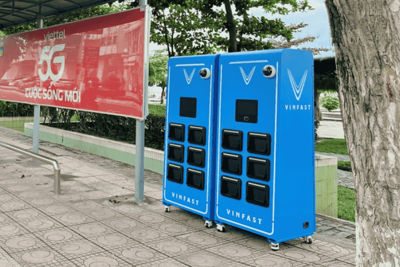 vinfast ra mat 4 xe may dien van hanh 4 500 tram doi pin 3