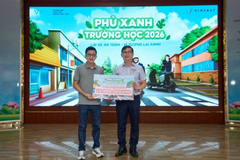 Cùng VFX phủ xanh trường học 2026 tại THPT Nguyễn Hữu Huân - Thủ Đức 2 phủ xanh trường học Nguyễn Hữu Huân