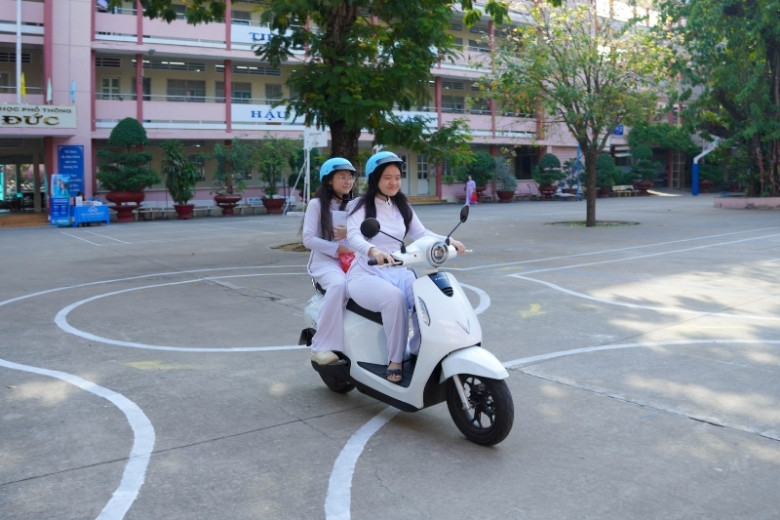 Hành trình "Phủ Xanh Trường Học 2026" tại Trường THPT Thủ Đức và THPT Linh Trung 9 phu xanh truong hoc 2026 tai truong thpt thu duc 8