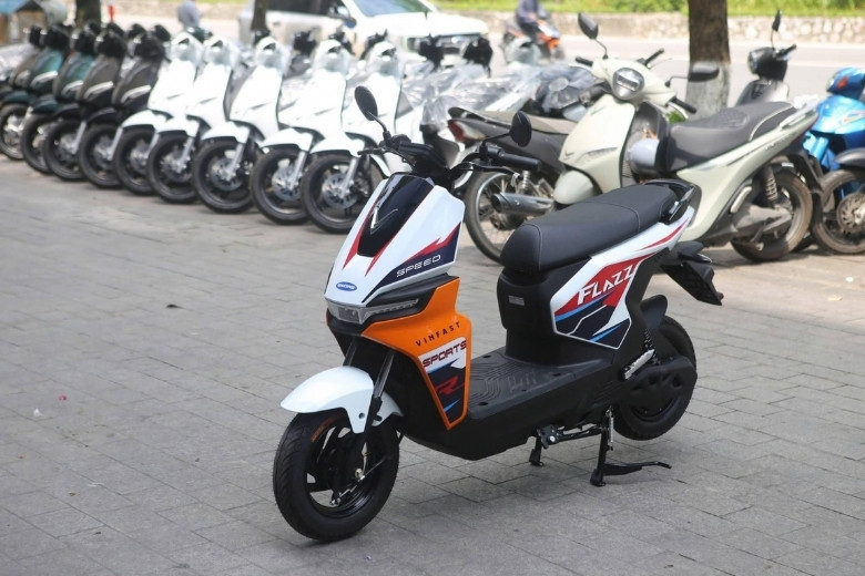 So sánh VinFast Flazz Max và Evo Lite chi tiết: Lựa chọn nào tối ưu hơn? 3 VinFast Flazz Max và Evo Lite