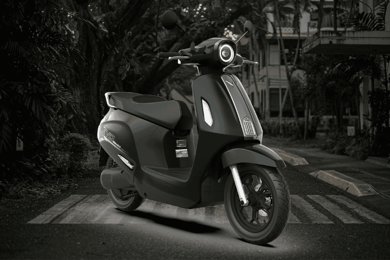 vinfast evo grand ii co may mau 2